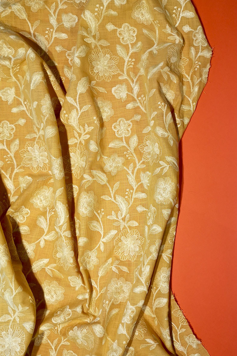 Katinka 22 Tissu BrodÉ Broderie Fleurs Pic7