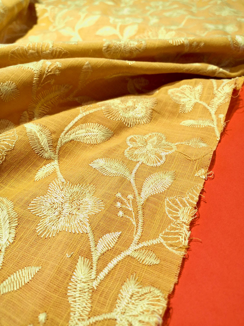 Katinka 22 Tissu BrodÉ Broderie Fleurs Pic8