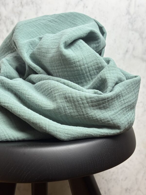 BOX COUPON 2 MÈTRES DOUBLE GAZE DE COTON - VERT SAUGE