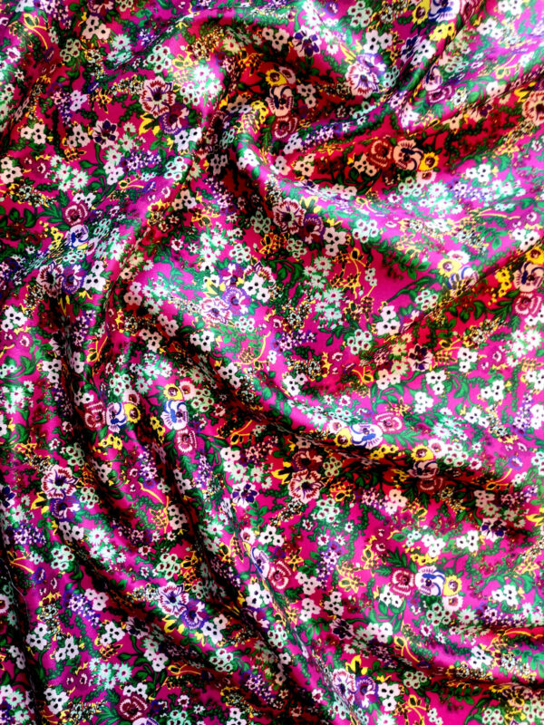 Tissu coton soie imprimé motif végétation luxuriante - Lio